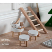 Drzwi Elfa dodatki do domku dla lalek i pokoju dziecka z choinką Goki 60678