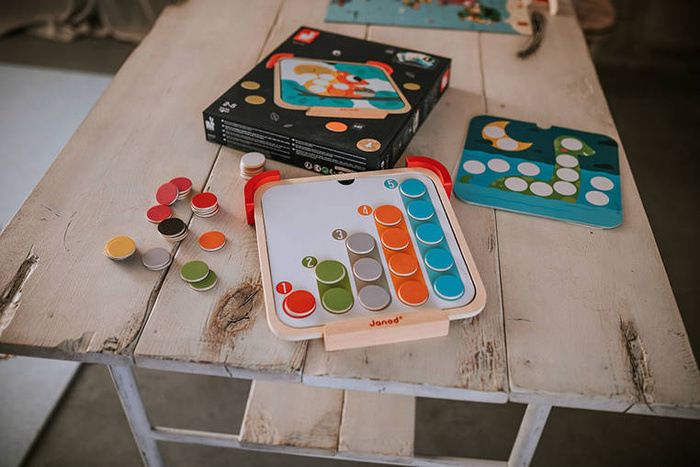 Układanka drewniana magnetyczna z tablicą Uczę się kolorów J05321-Janod