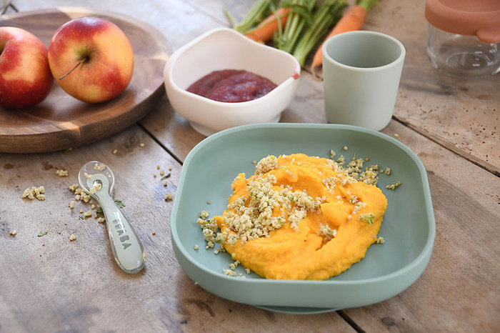 Silikonowe naczynia dla dzieci Zestaw z przyssawką Sage Green Beaba 913592