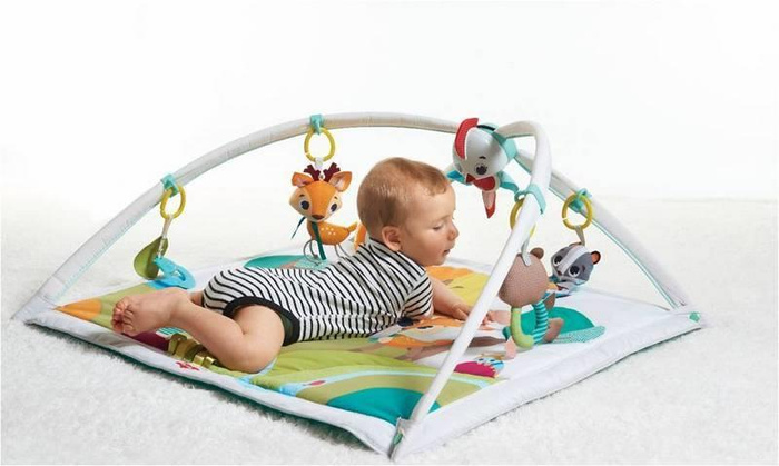 Mata edukacyjna z pałąkami Tiny Love TL1205106830___S Leśna Kraina z interaktywnymi zabawkami dla niemowląt