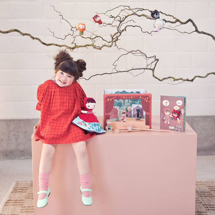 Zestaw 4 pacynek na palec Czerwony Kapturek babcia wilk i gajowy 83405 Lilliputiens