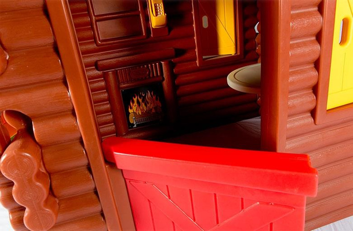 Domek ogrodowy Little Tikes 4869 Chata z belek ze stolikiem kominkiem i telefonem do kreatywnej zabawy