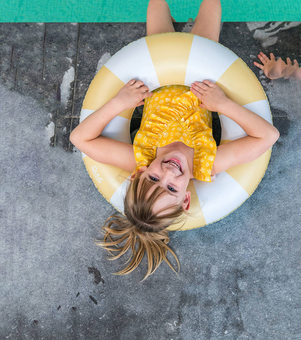 Dmuchane Kółko do pływania średnie Ø 60 cm Banana Blue Quut 173342
