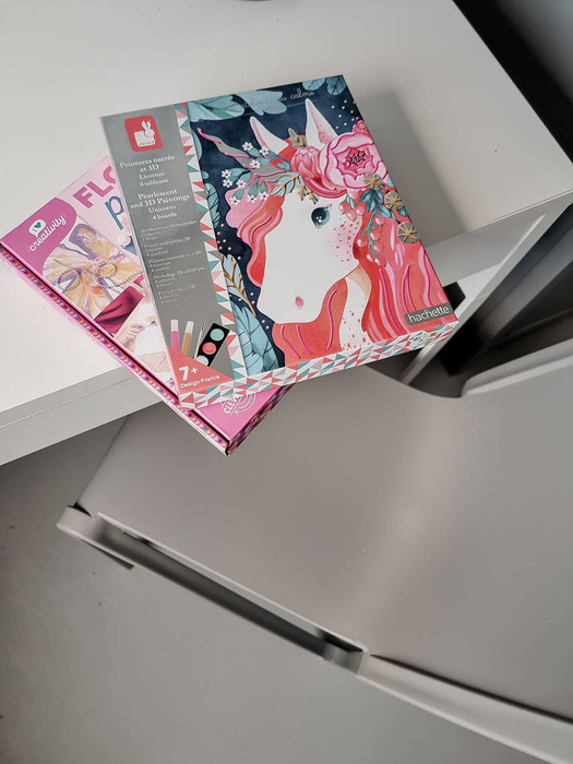 Zestaw kreatywny z farbami perłowymi 3D Jednorożce Janod J07951