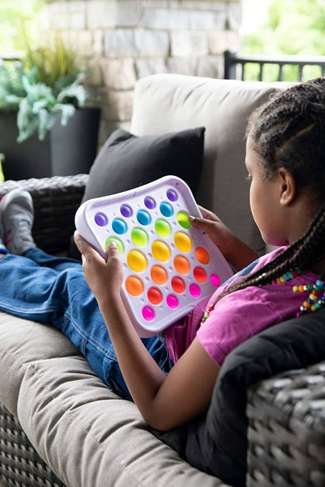 Dimpl Pops Deluxe zabawka stymulująca Bąbelki FA336-1 Fat Brain Toys, zabawki rozwojowe