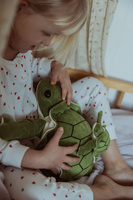 Pluszak obciążeniowy Sensoryczny Żółw 1,6 kg z małym żółwikiem Astrup 84687