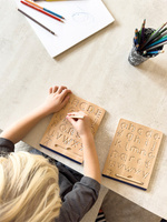 Drewniane tablice edukacyjne do nauki pisania Litery i cyfry Educate Small Foot 12560