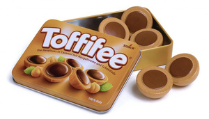 Drewniane Toffifee w puszce Erzi 14376