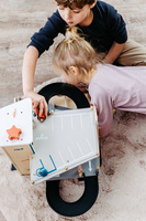 Drewniany parking garaż dla autek kilka poziomów Na rajdzie 12357 Small Foot