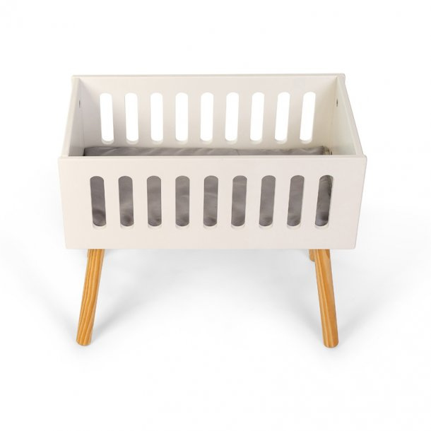 Drewniane łóżeczko dla lalek z materacem Astrup 84143