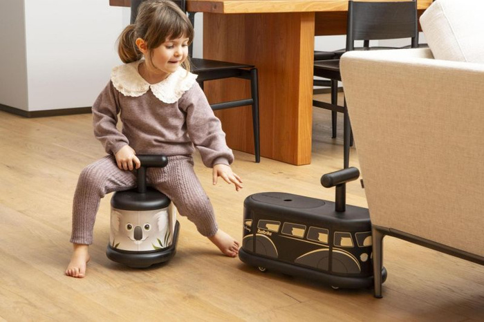 Jeździk czarny dla dzieci Koala La Cosa Italtrike