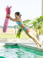 Dmuchany makaron do pływania dla dziewczynki Koń Quut 173441