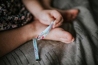 Zestaw kreatywny do tworzenia biżuterii Wstążeczki J07928-Janod, biżuteria dla dzieci