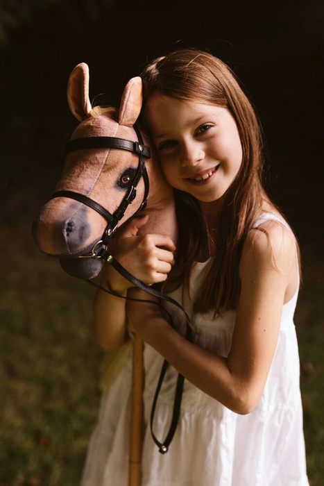 Hobby Horse Koń na kiju z otwartą buzią Spirit Blond Astrup 84354