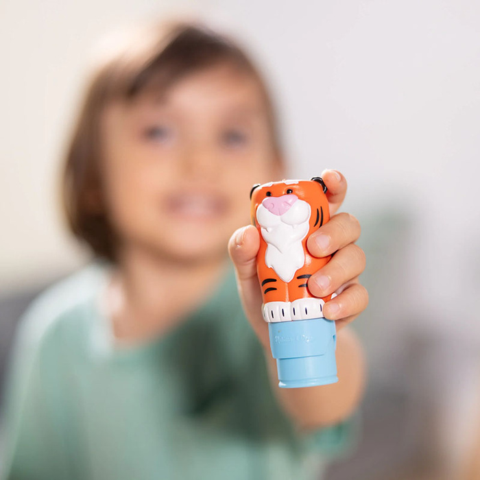 Sticker Wow stempel z naklejkami Tygrys 32014 Melissa & Doug książeczka z naklejkami