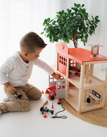 Duża remiza strażacka z helikopterem i akcesoriami Small Foot 12703 drewniane domki dla lalek