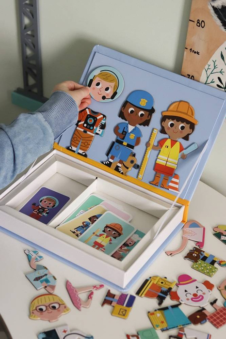 Układanka magnetyczna dla dzieci Zawody Magnetibook Janod J02597