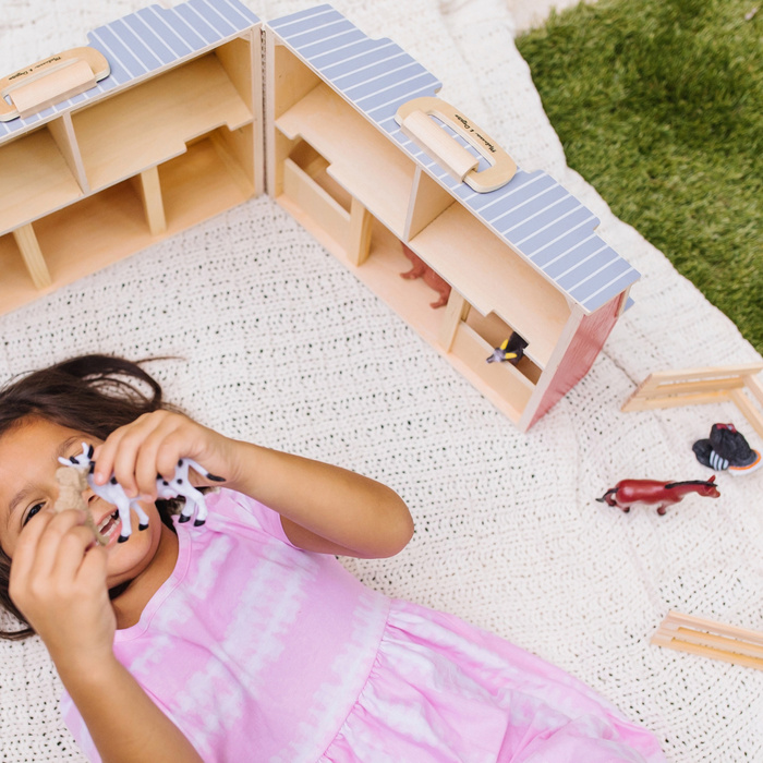 Farma dla dzieci Drewniana Składana Stodoła z 7 Figurkami Zwierząt Melissa and Doug 13700
