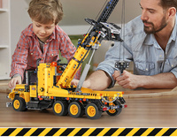 Klocki konstrukcyjne Mould King 17011 Holownik ciężarowy zabawka budowlana 1277 elementów