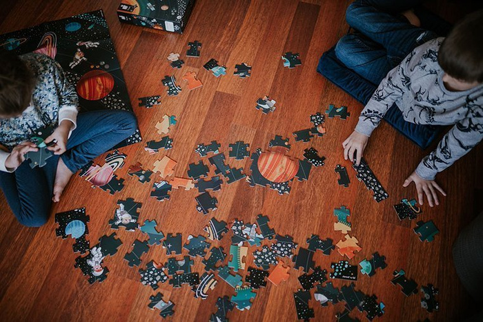 Puzzle edukacyjne Układ słoneczny 100 elementów 5+, Janod J02678