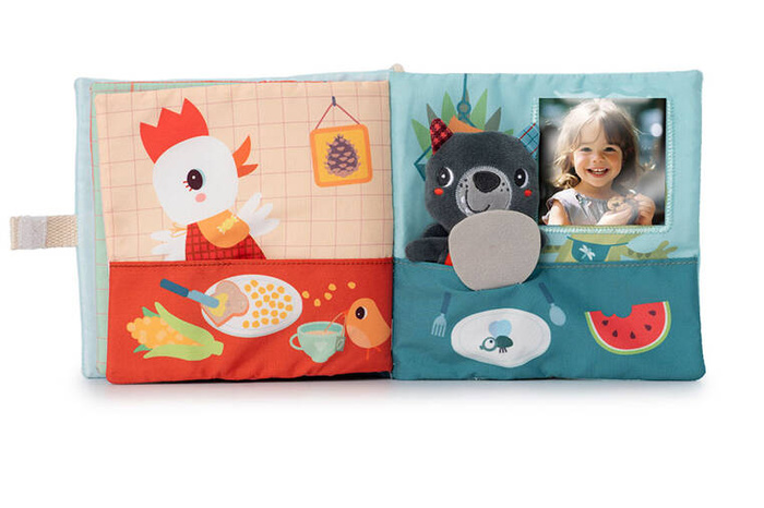 Książeczka aktywizująca z miniprzytulanką Smacznego! Wilk Louis Lilliputiens 83535