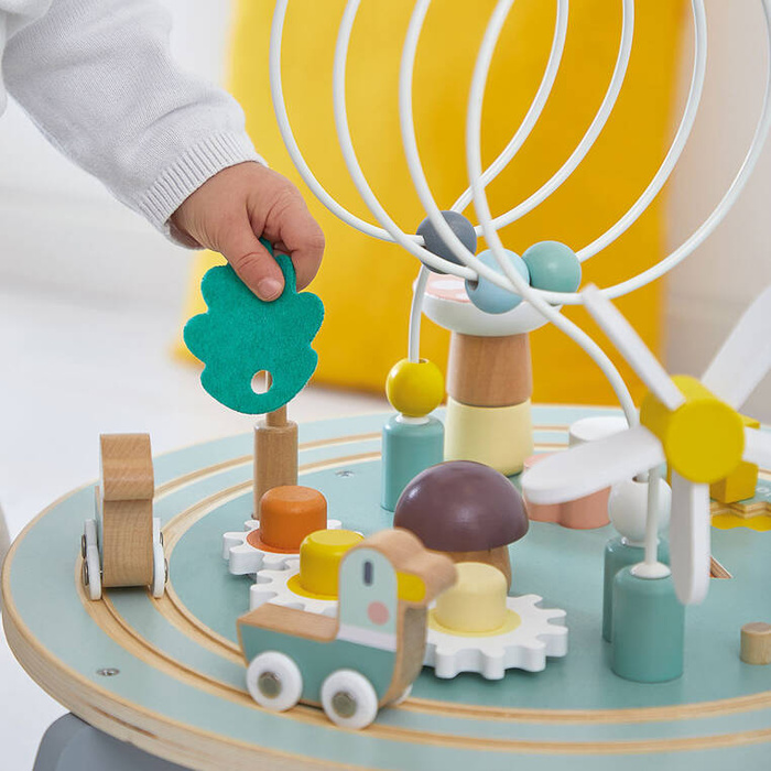 Wielofunkcyjny stolik edukacyjny drewniany z regulacją wysokości Ogród Sweet Cocoon Janod J04045