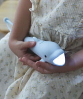 Latarka dla dzieci Delfin Bubbly Rabbit & Friends 520089