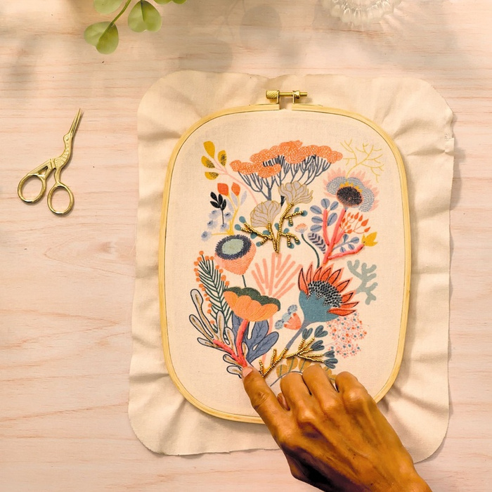 Zestaw do haftu koralikowego z akcesoriami dla dzieci i dorosłych AGA Atelier 58 Djeco GA10058