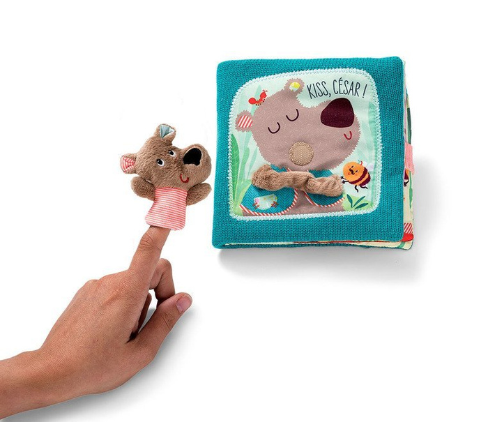 Książeczka z mini-pacynką wielofunkcyjna „Pocałuj Cesara” Niedźwiadek Cesar 86863-Lilliputiens
